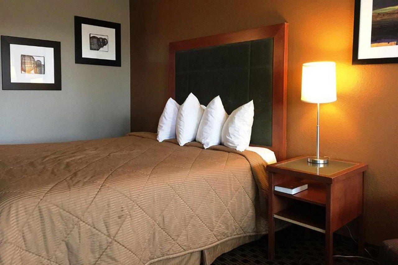 Chestnut Tree Inn Portland Mall 205 Екстериор снимка