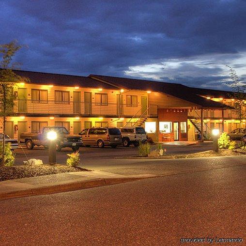 Chestnut Tree Inn Portland Mall 205 Екстериор снимка