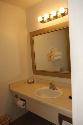 Chestnut Tree Inn Portland Mall 205 Екстериор снимка